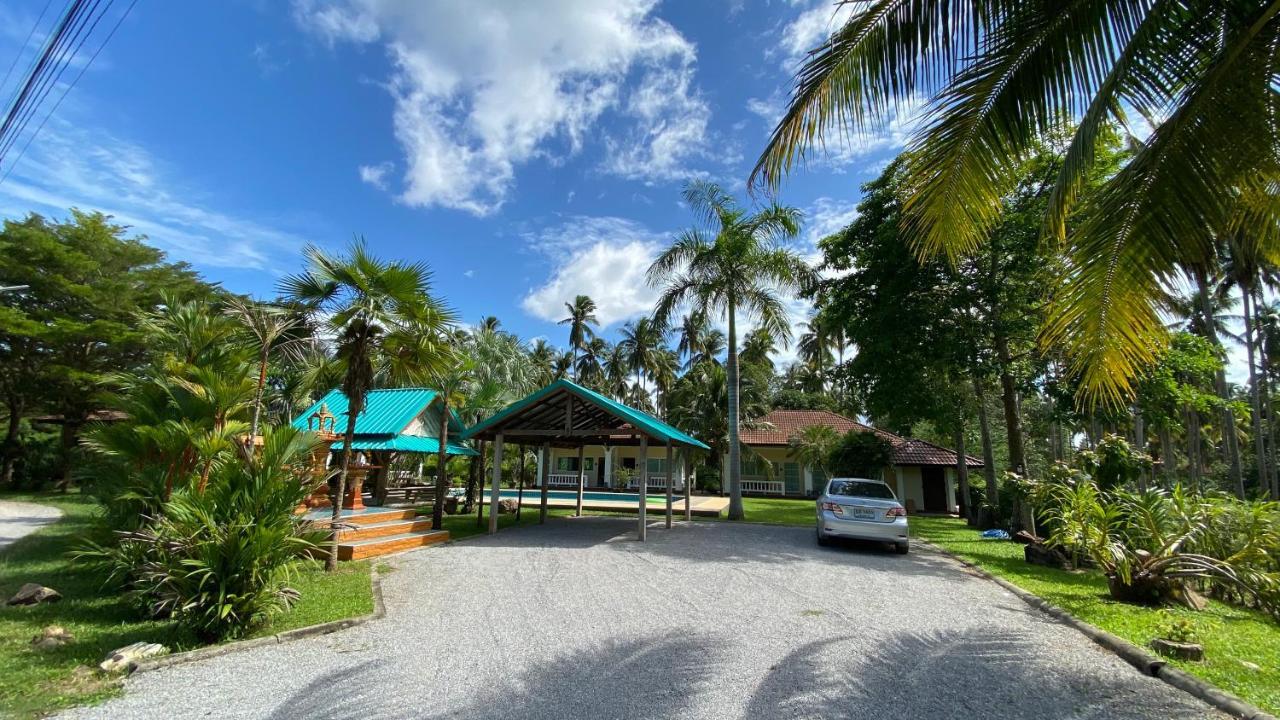 Palm Gardens Resort, Bang Saphan Exterior foto